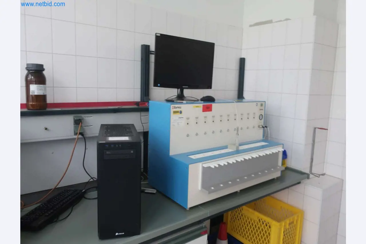 Zakłady produkcji i magazynowania mineralnych produktów olejowych, jak również surowców i produktów gotowych do produkcji smarów.-19