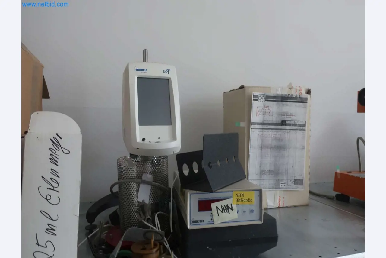 Zakłady produkcji i magazynowania mineralnych produktów olejowych, jak również surowców i produktów gotowych do produkcji smarów.-8