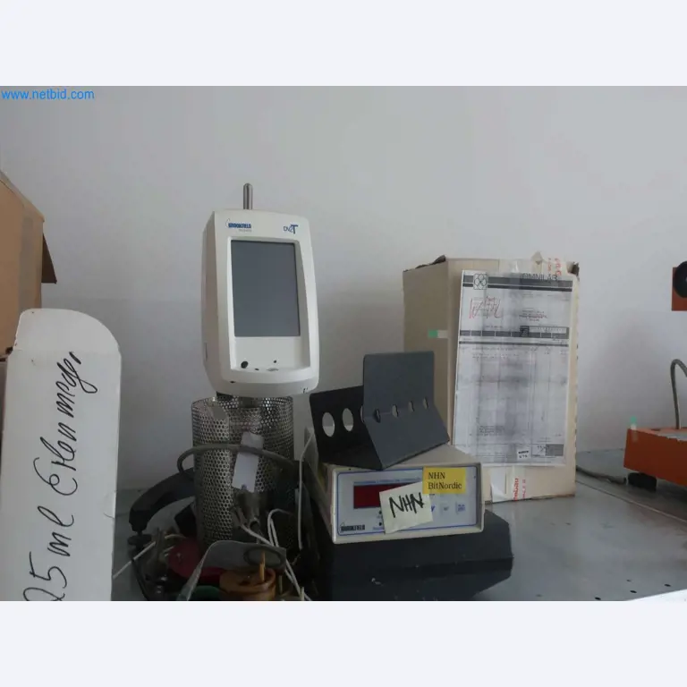 Zakłady produkcji i magazynowania mineralnych produktów olejowych, jak również surowców i produktów gotowych do produkcji smarów.-8