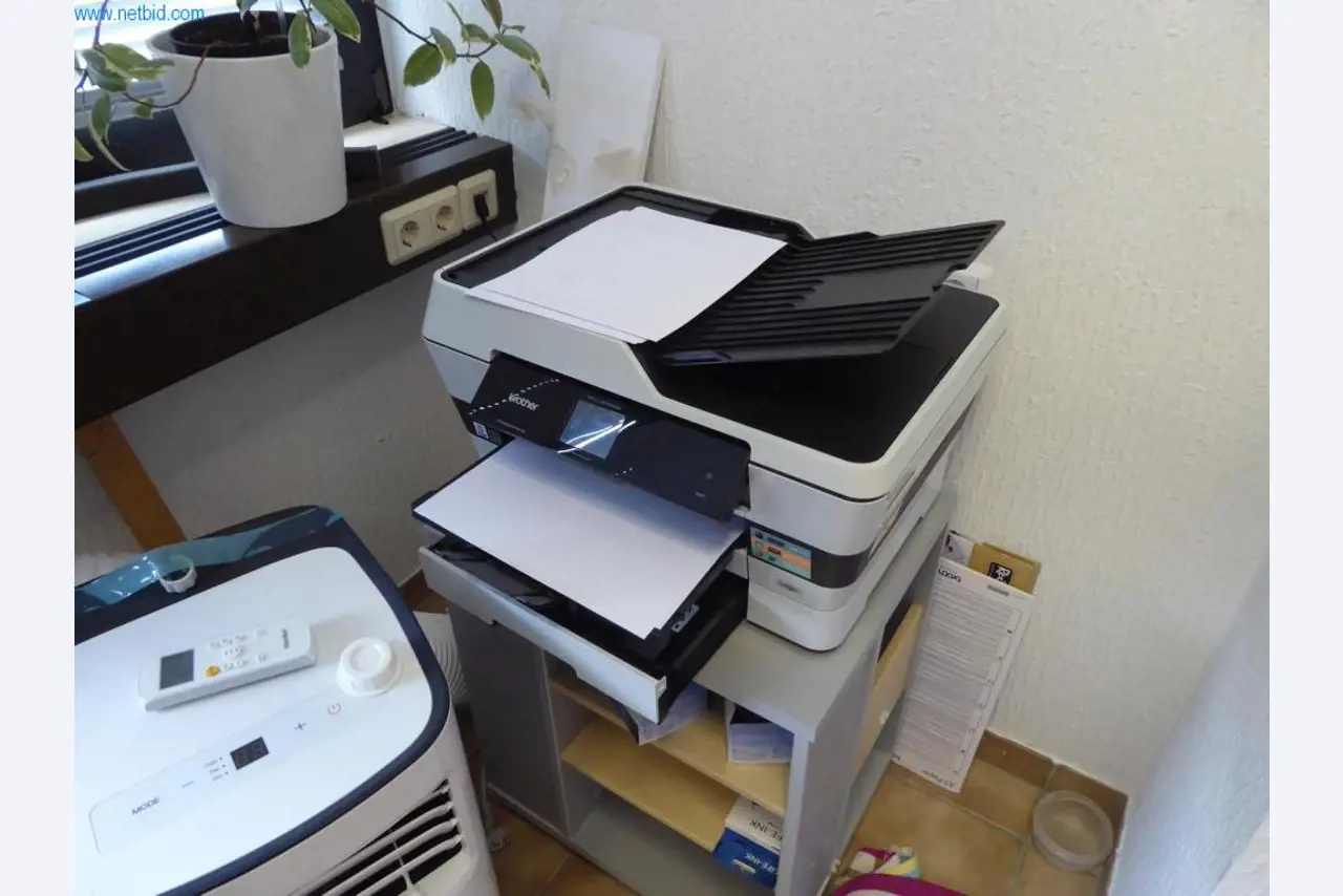 BGA, Maschinen, Warenvorräte und Büroinventar aus dem Bereich Modellbau-2