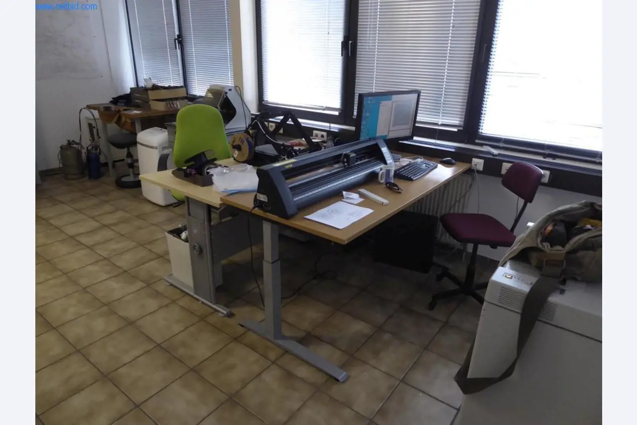 BGA, Maschinen, Warenvorräte und Büroinventar aus dem Bereich Modellbau-1