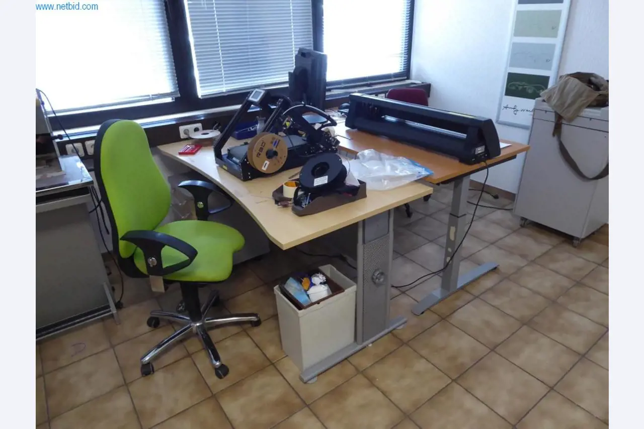 BGA, Maschinen, Warenvorräte und Büroinventar aus dem Bereich Modellbau-4