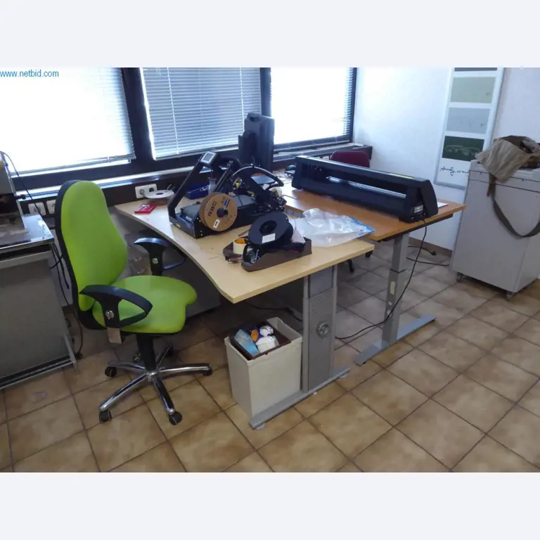 BGA, Maschinen, Warenvorräte und Büroinventar aus dem Bereich Modellbau-4