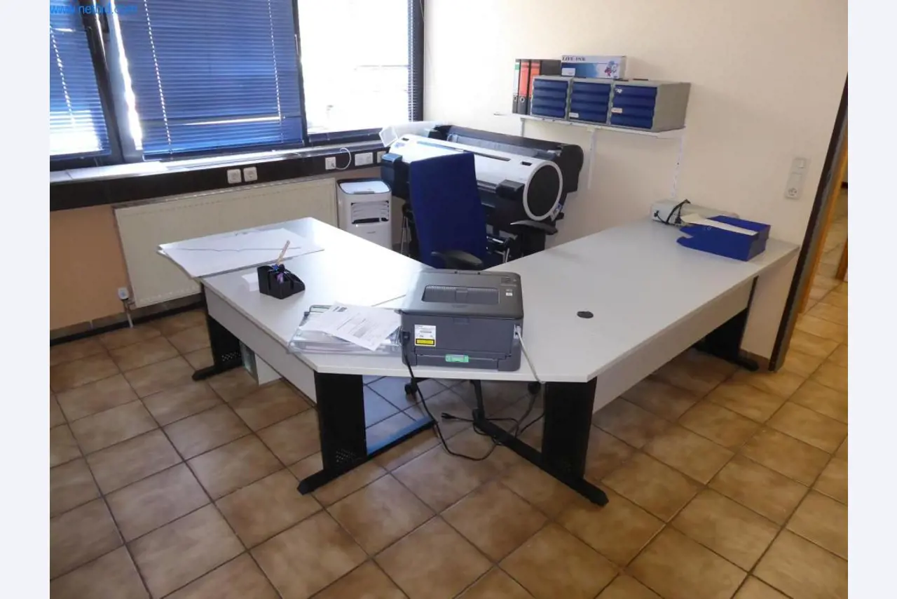 BGA, maszyny, zapasy i zapasy biurowe z sektora modelarskiego-1