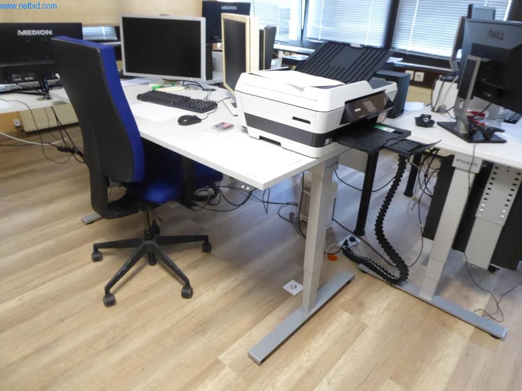 BGA, maszyny, zapasy i zapasy biurowe z sektora modelarskiego-2