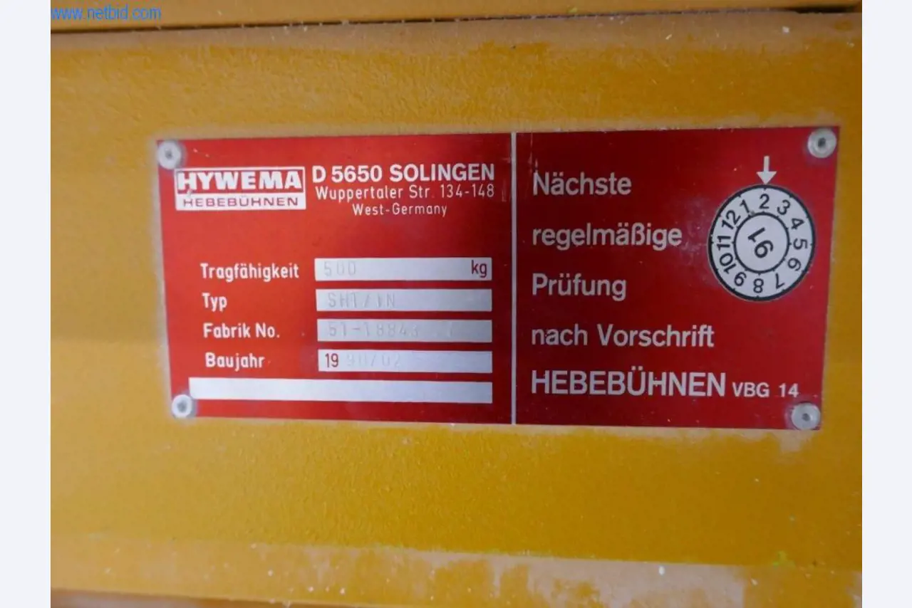 BGA, stroje, inventář a kancelářský inventář z modelářského sektoru-6