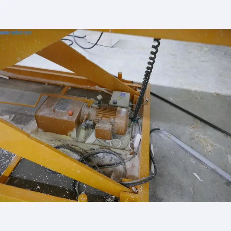 BGA, stroje, inventář a kancelářský inventář z modelářského sektoru-3