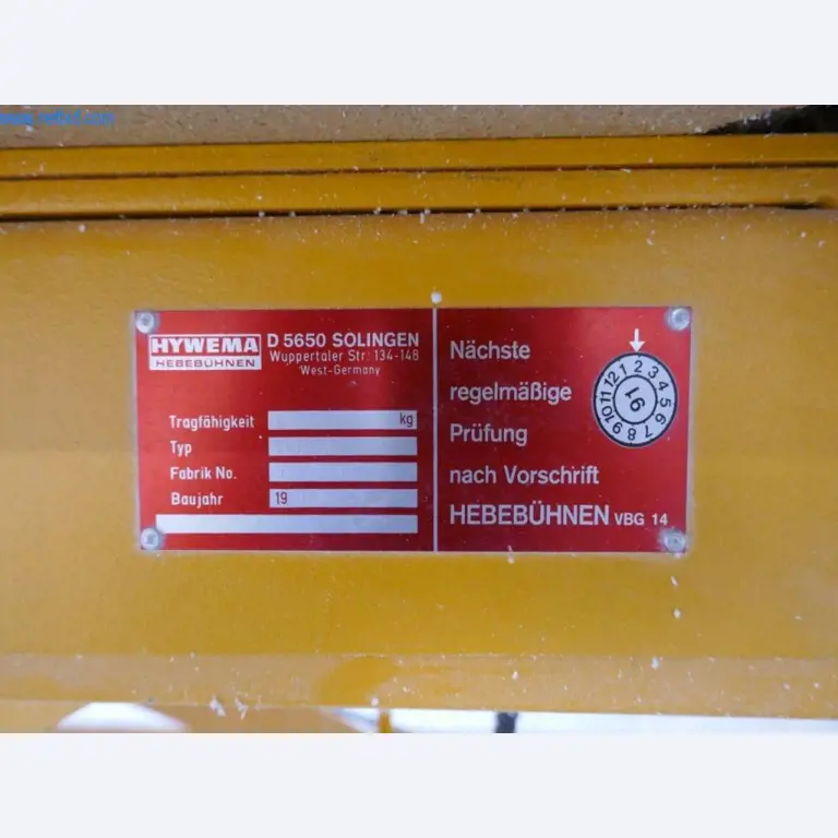 BGA, stroje, inventář a kancelářský inventář z modelářského sektoru-4