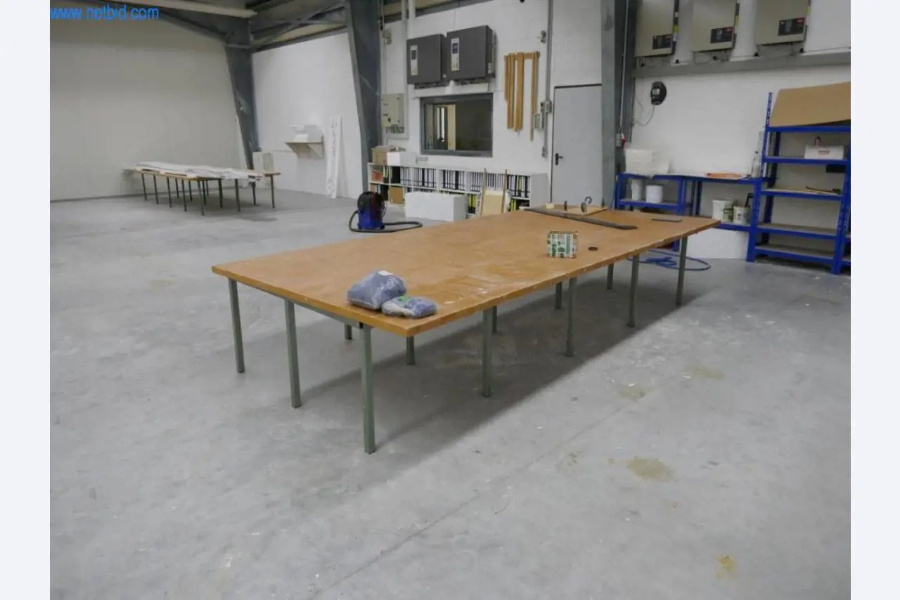 BGA, stroje, inventář a kancelářský inventář z modelářského sektoru-1