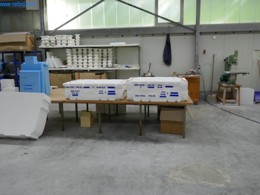 BGA, stroje, inventář a kancelářský inventář z modelářského sektoru-2