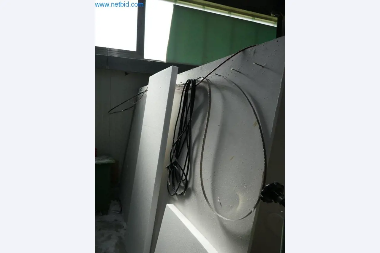 BGA, stroje, inventář a kancelářský inventář z modelářského sektoru-4