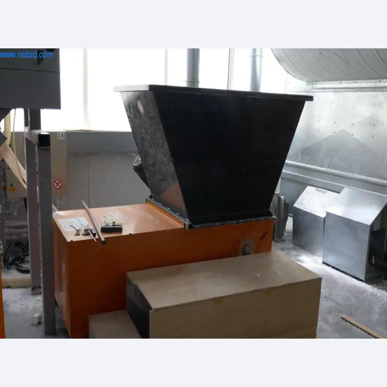 BGA, machines, stocks de marchandises et inventaire de bureau du secteur du modélisme-1