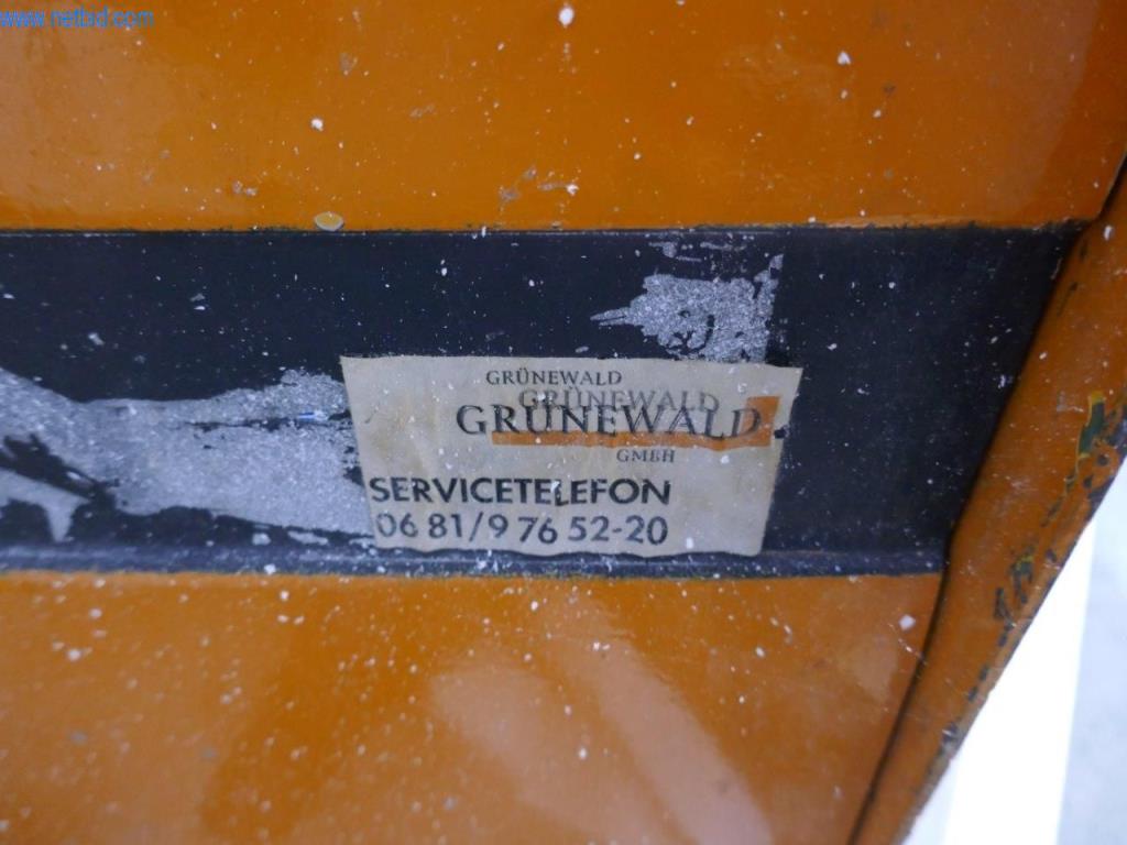 BGA, stroje, inventář a kancelářský inventář z modelářského sektoru-4