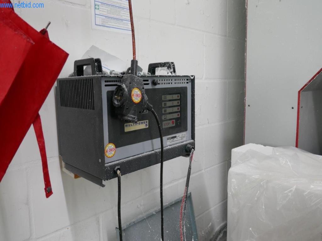 BGA, stroje, inventář a kancelářský inventář z modelářského sektoru-7