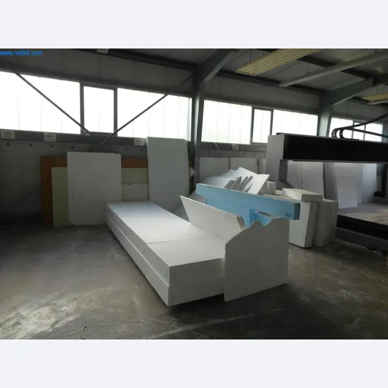 Operating and office equipment, machines, inventories and office inventory from the field of model making-1