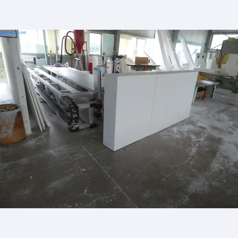 Operating and office equipment, machines, inventories and office inventory from the field of model making-3