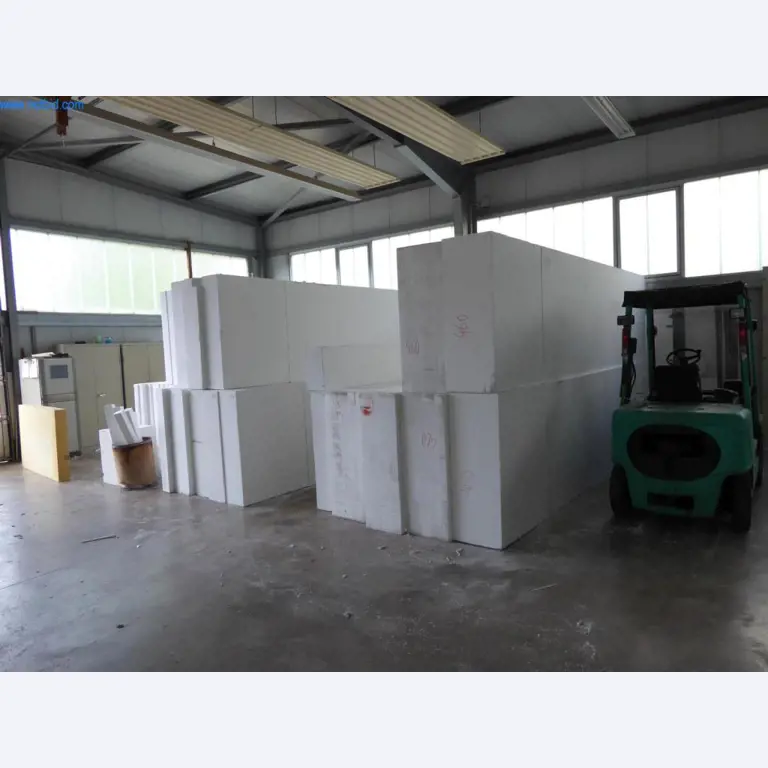 Operating and office equipment, machines, inventories and office inventory from the field of model making-4