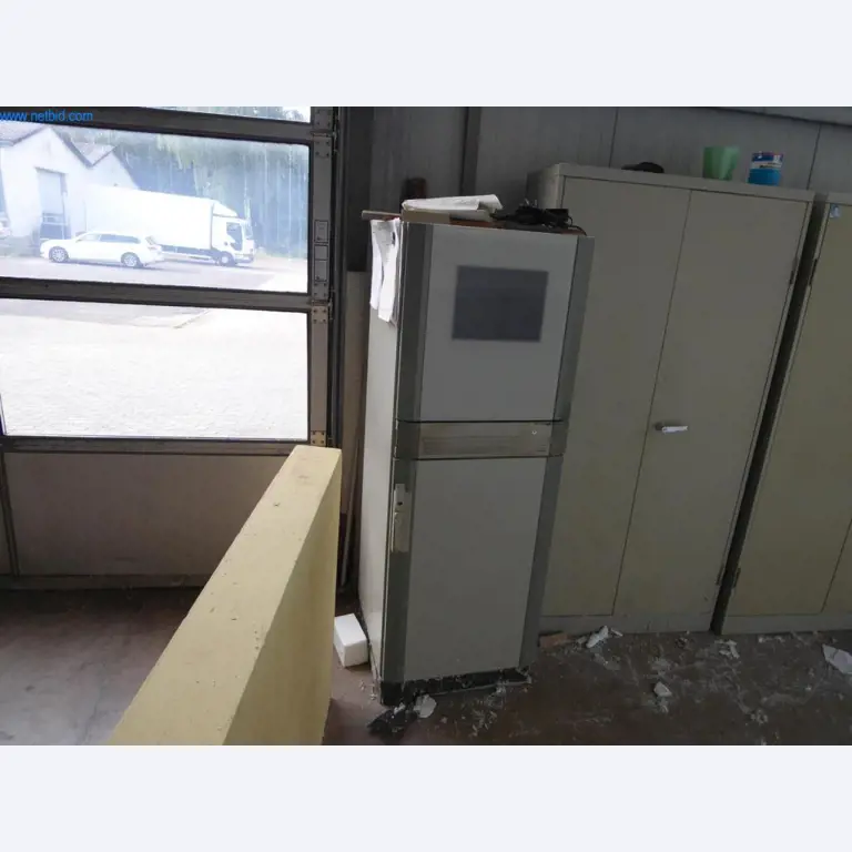 BGA, stroje, inventář a kancelářský inventář z modelářského sektoru-1