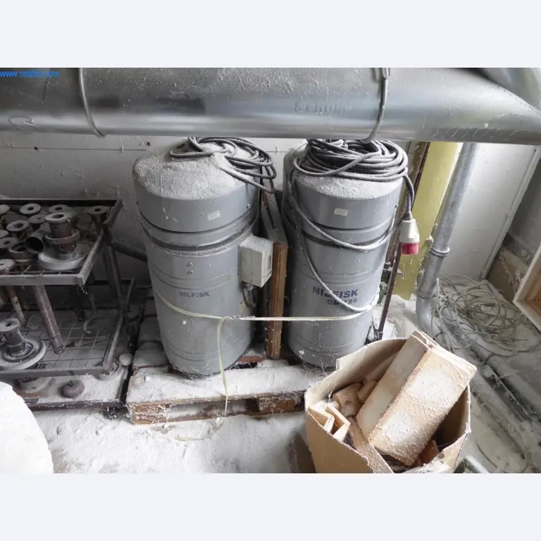 BGA, stroje, inventář a kancelářský inventář z modelářského sektoru-2