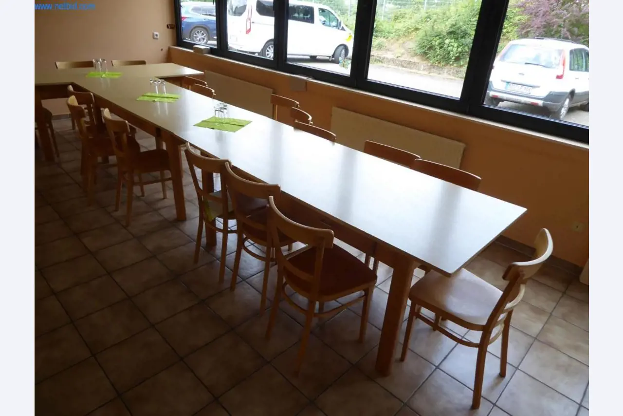 BGA, stroji, inventar in pisarniški inventar iz sektorja modeliranja-1