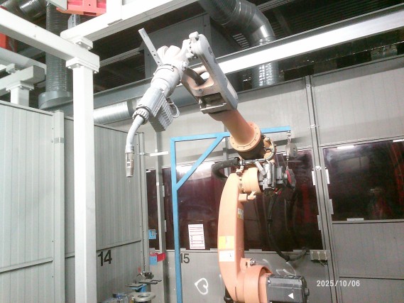 Machines and systems from the automotive supply industry-8