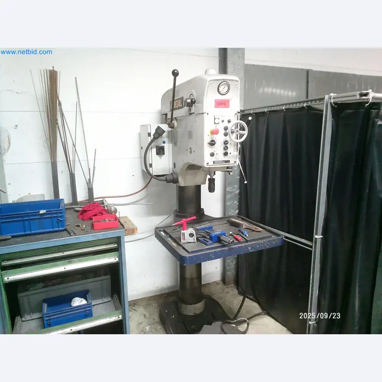 Maschinen und Anlagen aus der Automobilzuliefererindustrie-1