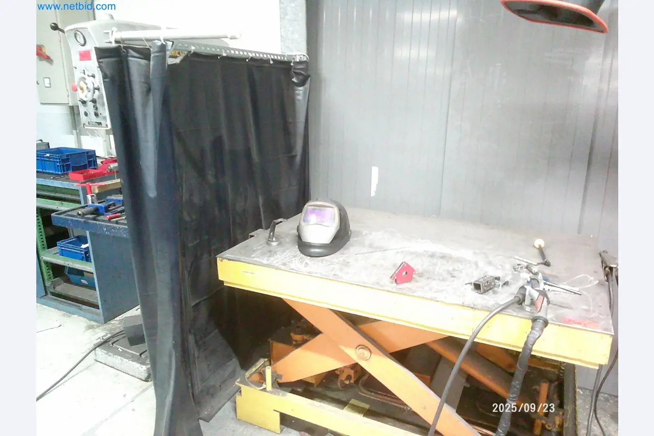 Maschinen und Anlagen aus der Automobilzuliefererindustrie-11