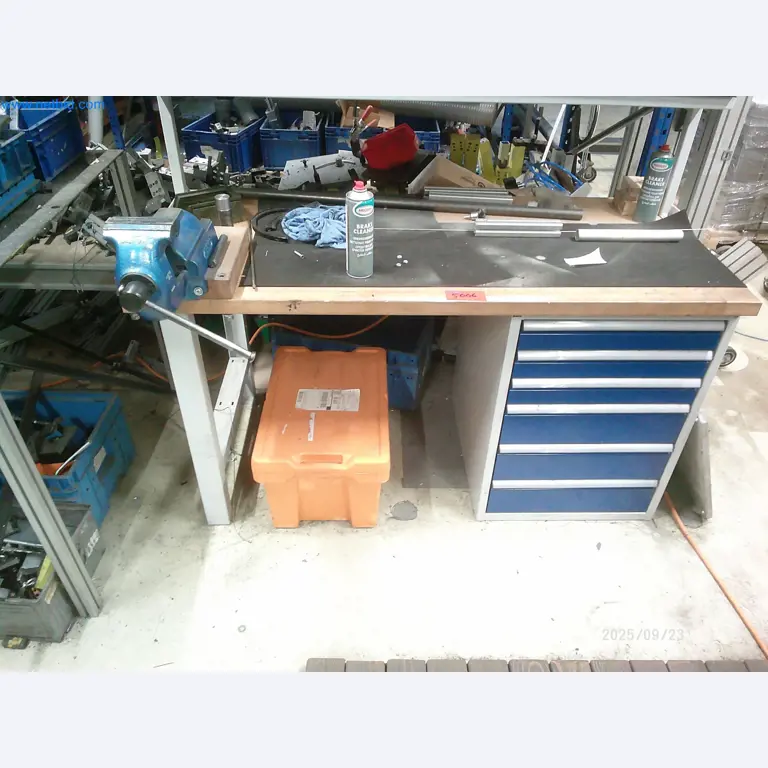 Maschinen und Anlagen aus der Automobilzuliefererindustrie-3