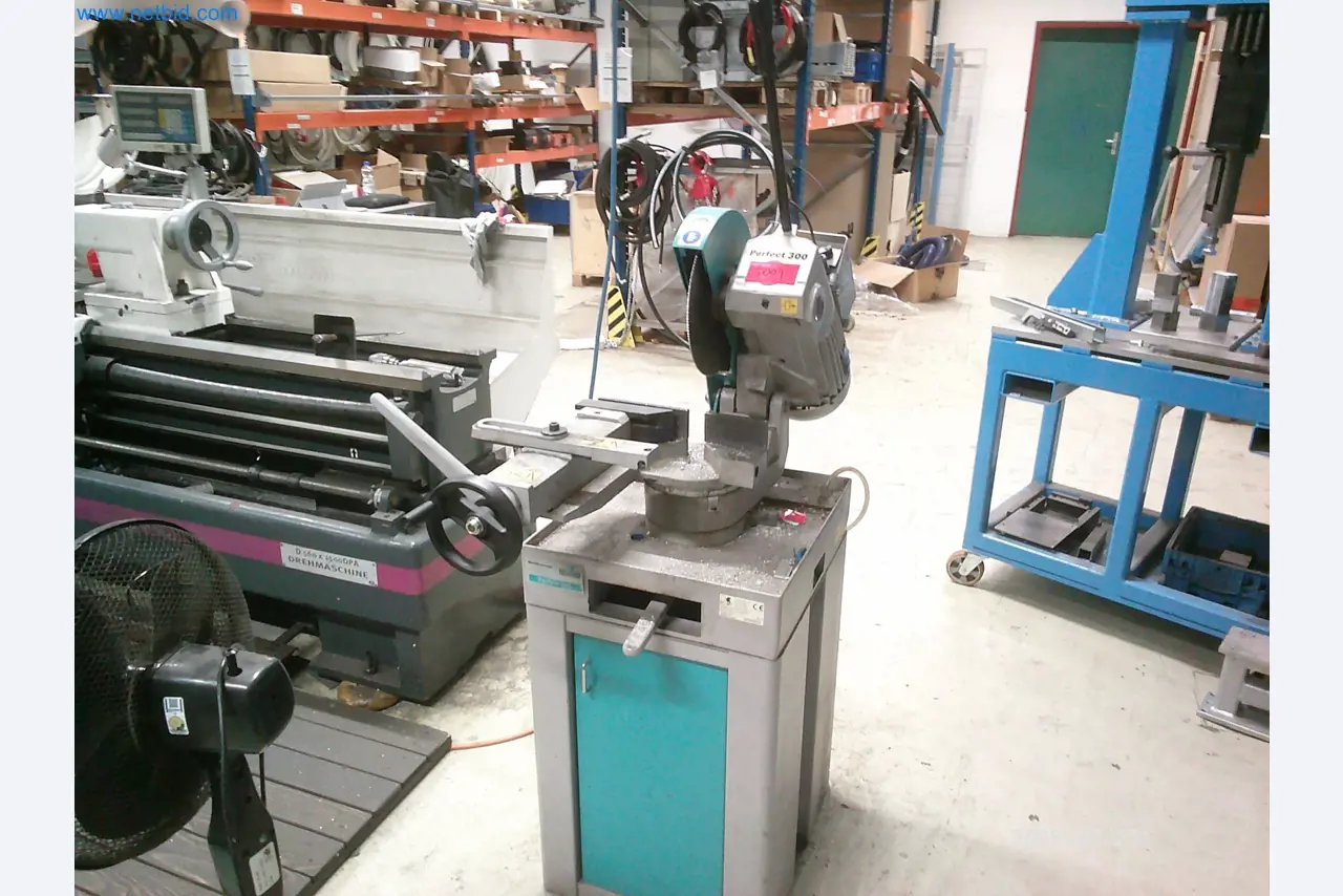 Maschinen und Anlagen aus der Automobilzuliefererindustrie-1