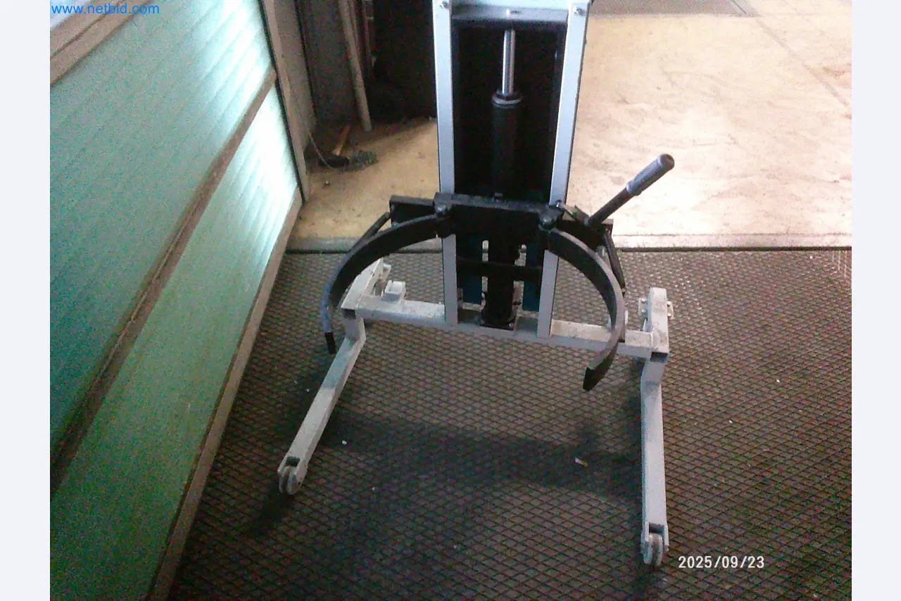 Stroje a systémy z oblasti dodávek pro automobilový průmysl-2