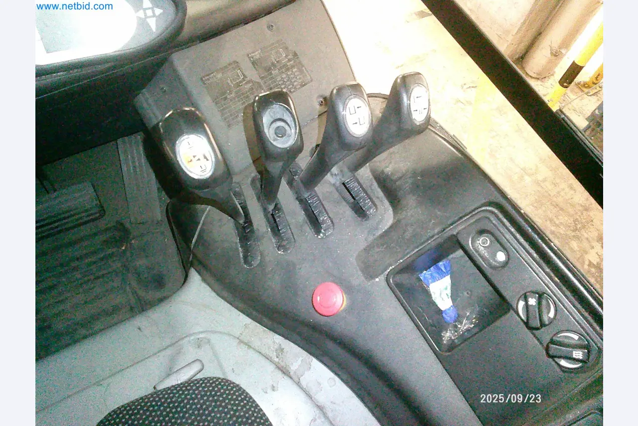 Maschinen und Anlagen aus der Automobilzuliefererindustrie-6