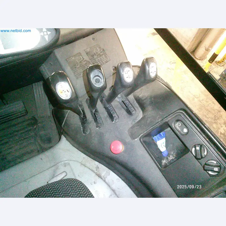 Maschinen und Anlagen aus der Automobilzuliefererindustrie-6