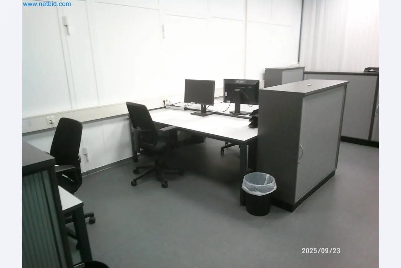 Maschinen und Anlagen aus der Automobilzuliefererindustrie-3