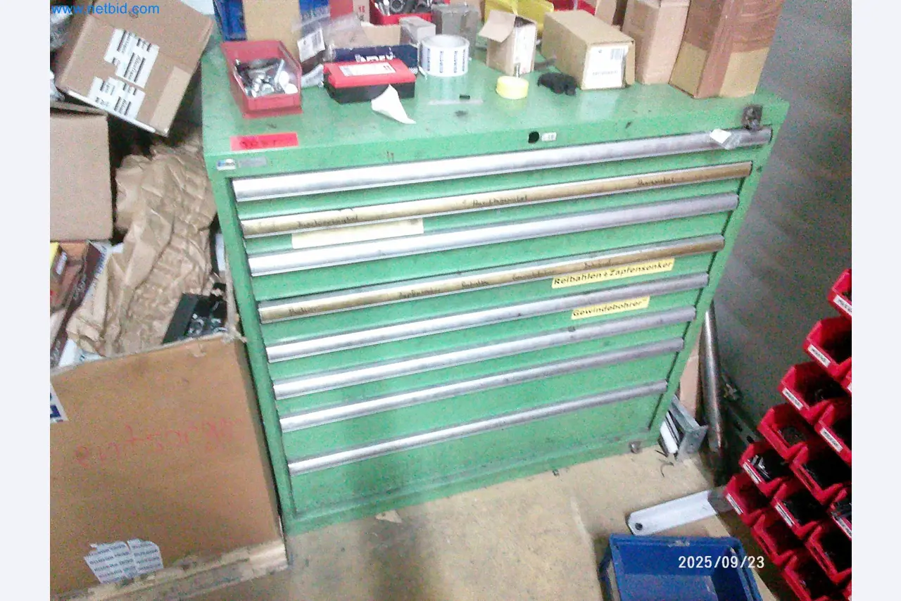 Maschinen und Anlagen aus der Automobilzuliefererindustrie-3