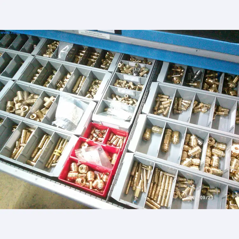 Maschinen und Anlagen aus der Automobilzuliefererindustrie-3