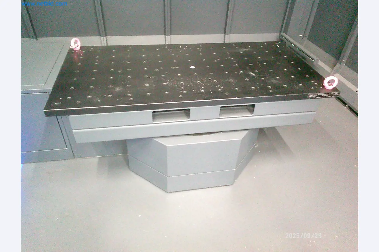 Maszyny i systemy z branży motoryzacyjnej-9