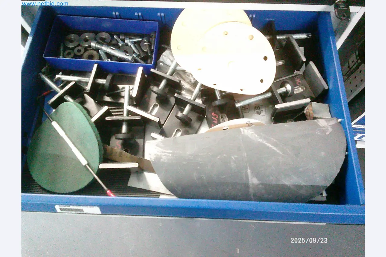 Maschinen und Anlagen aus der Automobilzuliefererindustrie-2