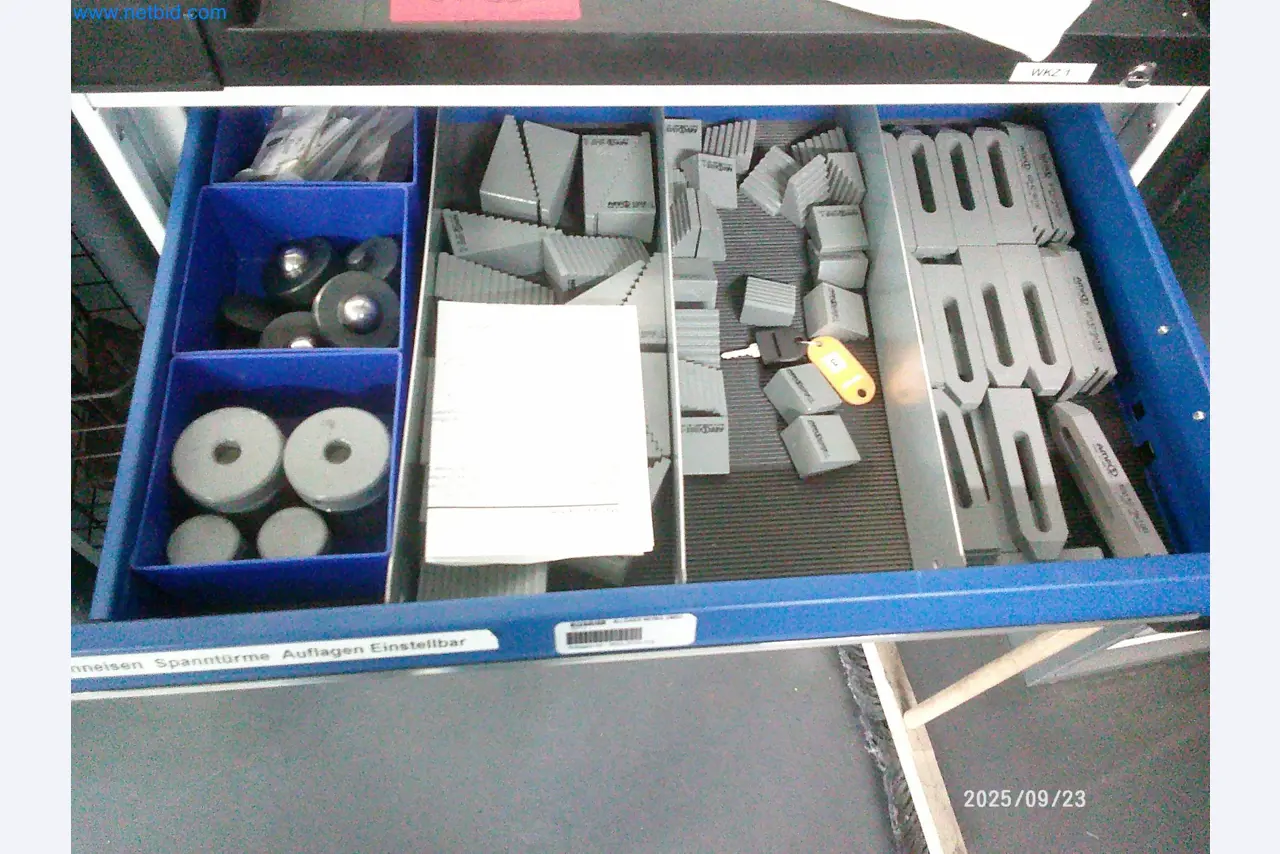 Maschinen und Anlagen aus der Automobilzuliefererindustrie-1