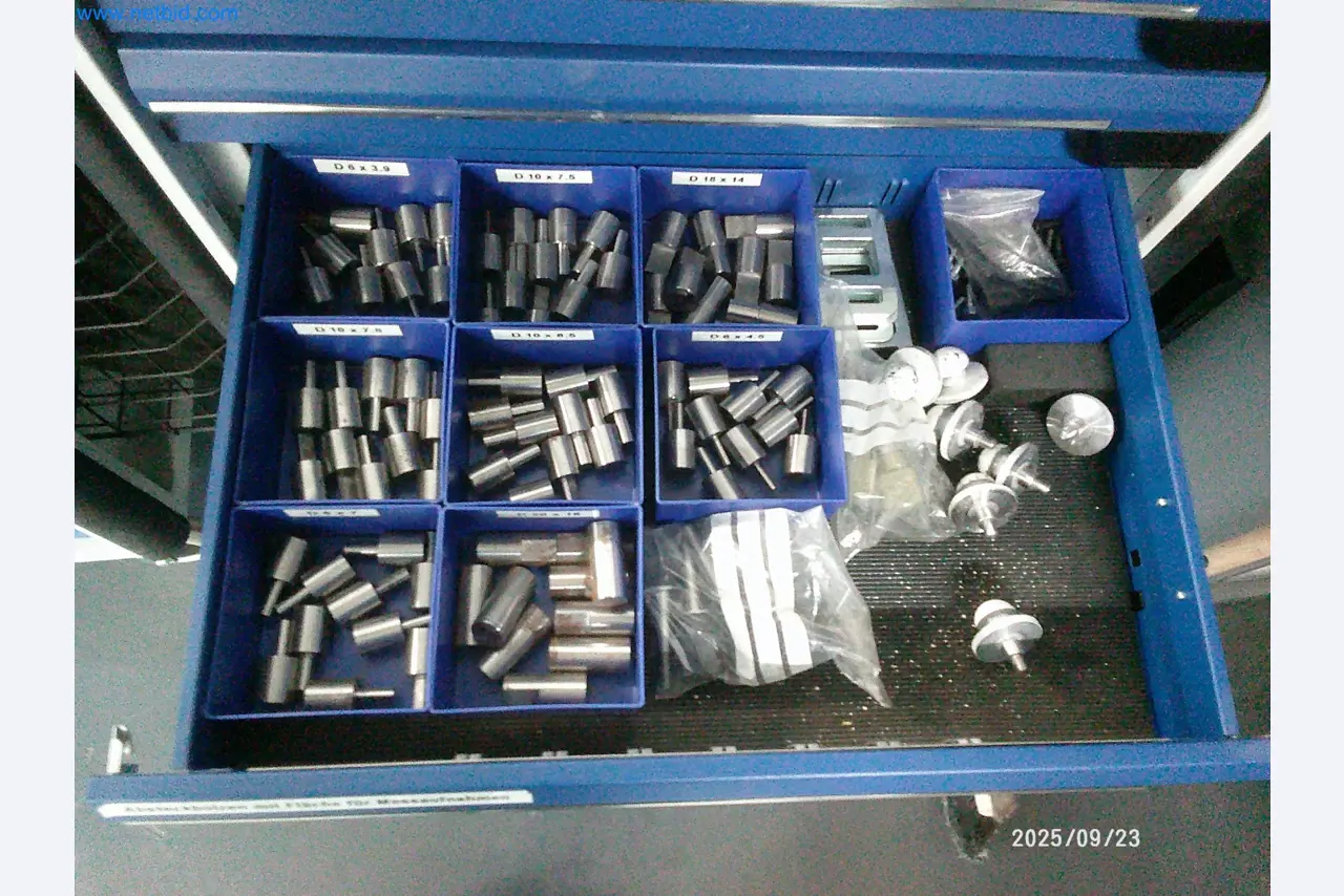 Maschinen und Anlagen aus der Automobilzuliefererindustrie-3