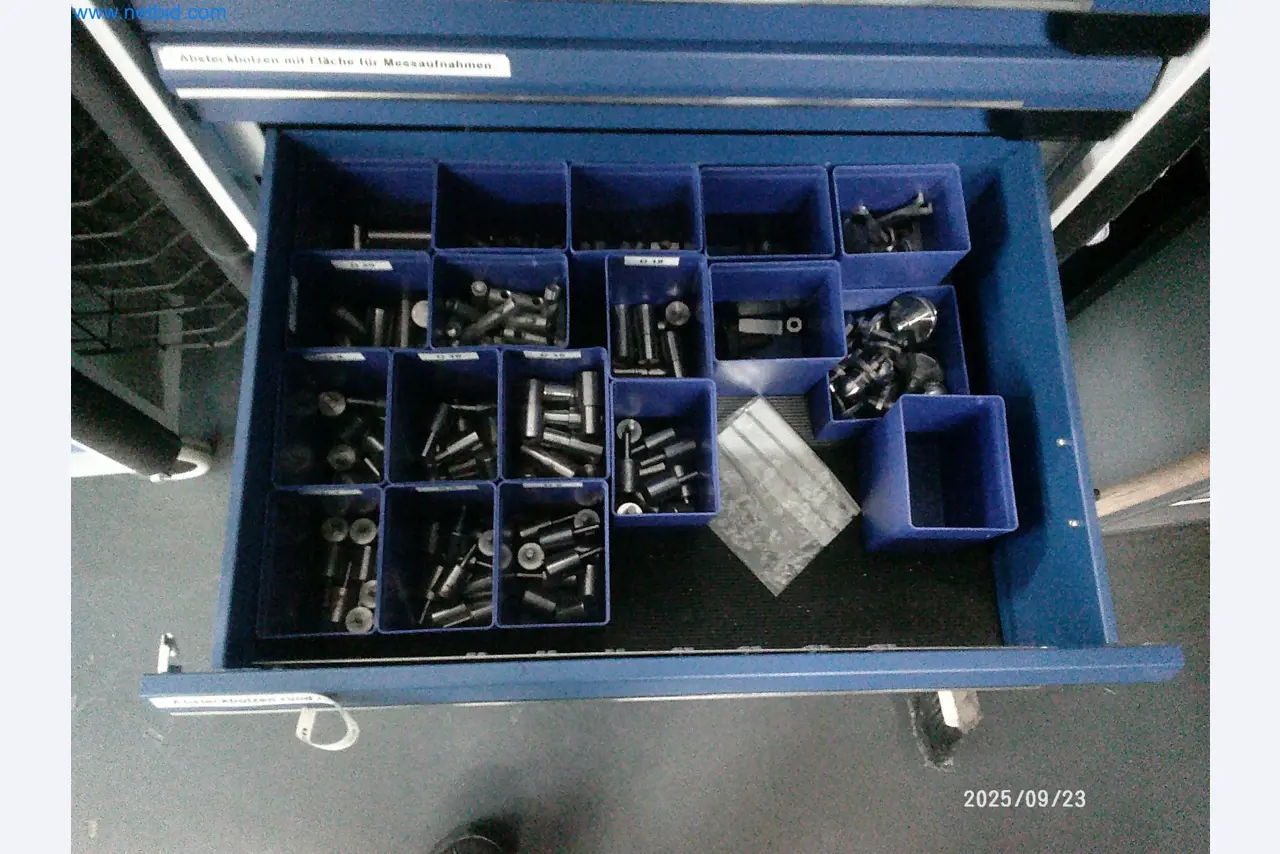 Maschinen und Anlagen aus der Automobilzuliefererindustrie-4