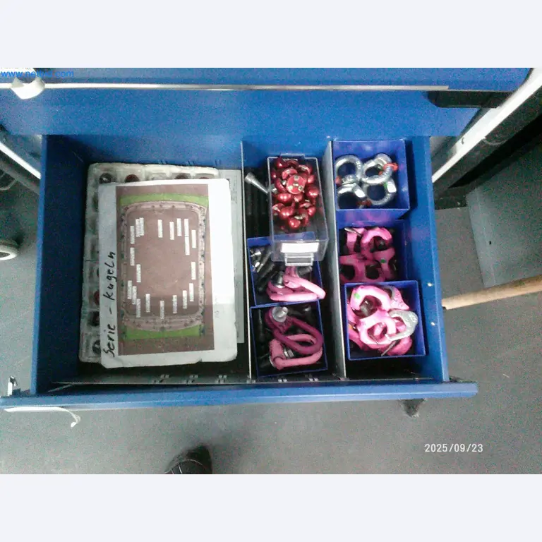 Maschinen und Anlagen aus der Automobilzuliefererindustrie-5