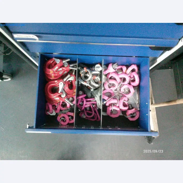 Maschinen und Anlagen aus der Automobilzuliefererindustrie-6