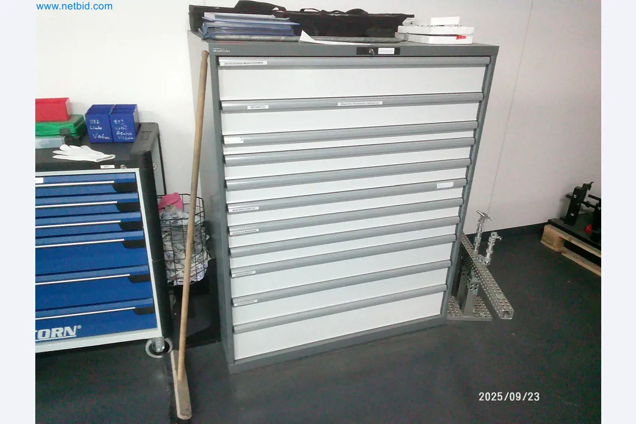 Maschinen und Anlagen aus der Automobilzuliefererindustrie-1