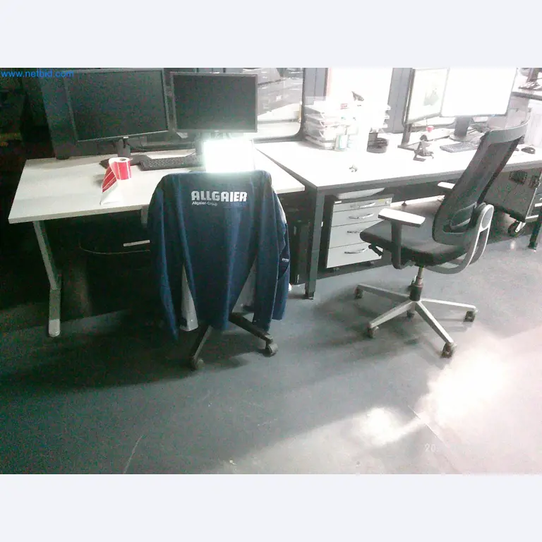 Maschinen und Anlagen aus der Automobilzuliefererindustrie-1