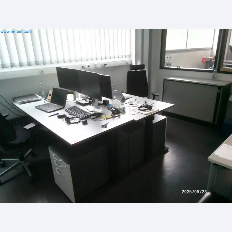 Maschinen und Anlagen aus der Automobilzuliefererindustrie-1