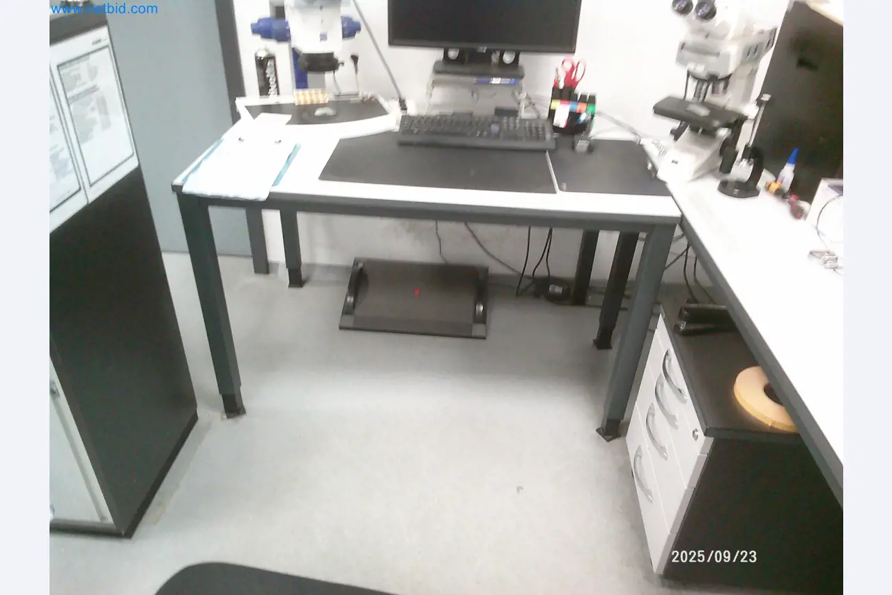 Maschinen und Anlagen aus der Automobilzuliefererindustrie-3