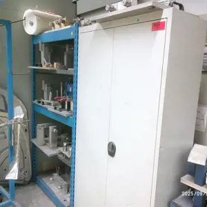 2 Stahlblechschränke