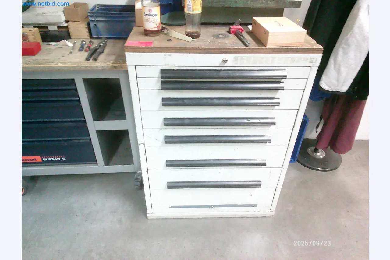 Maschinen und Anlagen aus der Automobilzuliefererindustrie-4