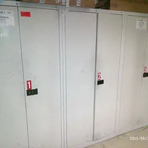 5 Stahlblechschränke