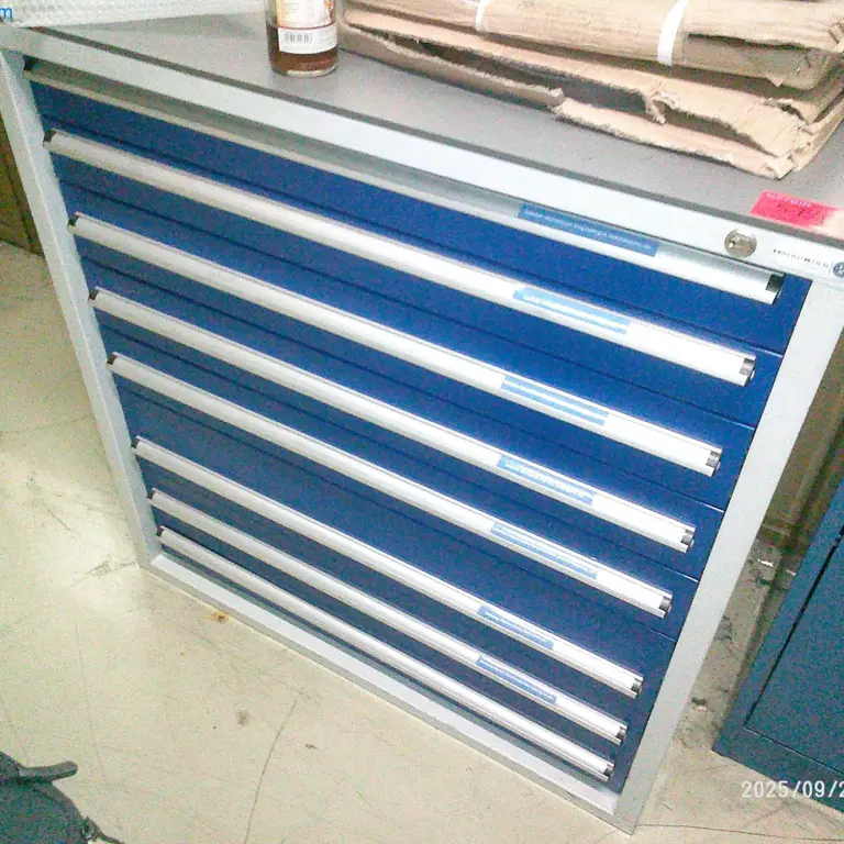 Teleskopschubladenschrank Hahn + Kolb